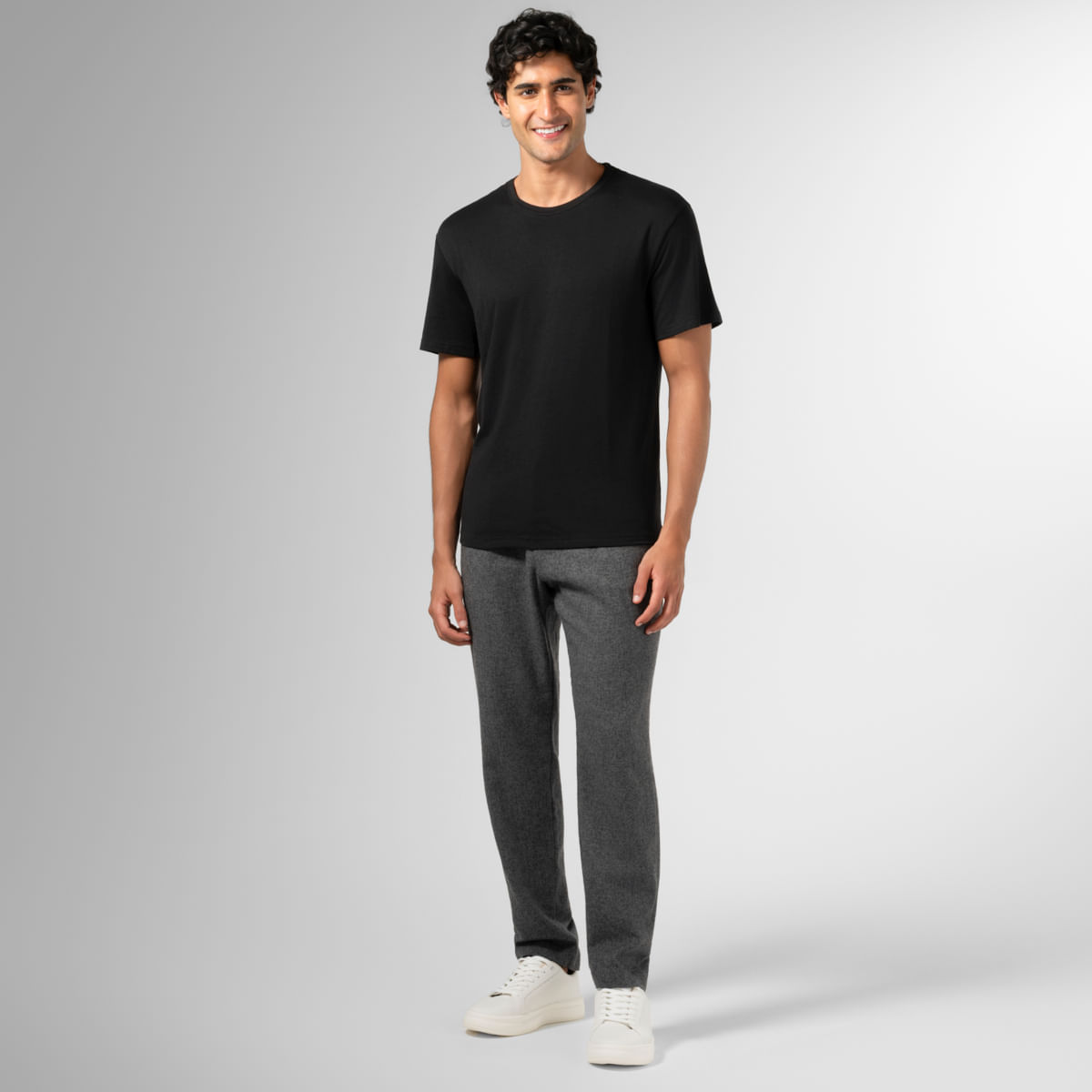 08 04 0018 Camiseta Gael Preto 005